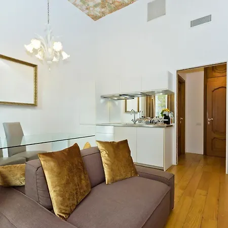 Boutique Palazzo Priotti - Elegantissima Apartamento *